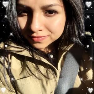 Meet your Posher, Laurita